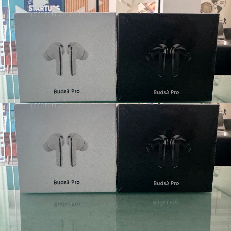 Samsung Galaxy Buds 3 Pro | BLACK & WHITE | ANC Wireless Bluetooth Earbuds with Adaptive AI & Immersive Sound - Clone270 - Flashkart Pakistan