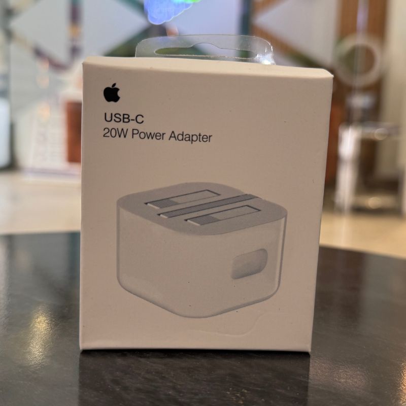Apple 20W USB C Power Adapter | Fast Charger | AAA Quality | Compatible with iPhone & iPad - Flashkart Pakistan